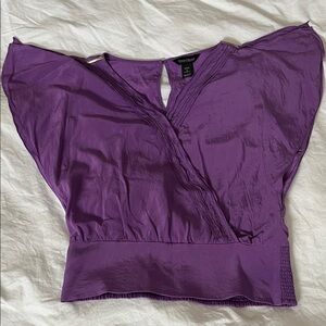 WHBM White House black market 100% silk purple blouse lavender v-neck flowy